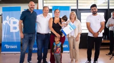 Cascallares acompañó a decenas de familias que realizarán mejoras en su vivienda