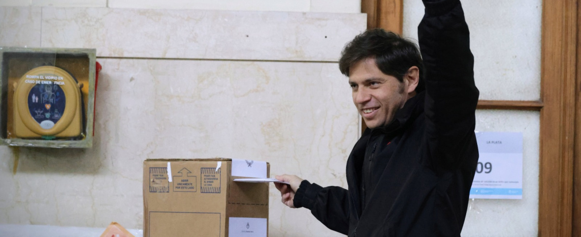 Una tapa trucha: Kicillof, la estafa y la guerra Clarín - Tapia