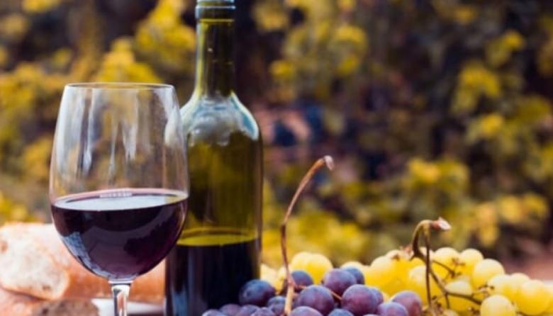 “Con pan y vino, se anda el camino” en tiempos difíciles del sector vitivinícola