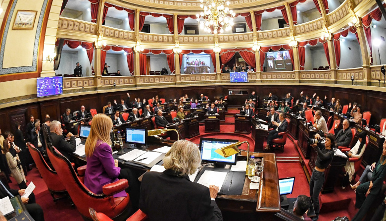 El cristinismo y otro intento por las reelecciones indefinidas de legisladores y concejales