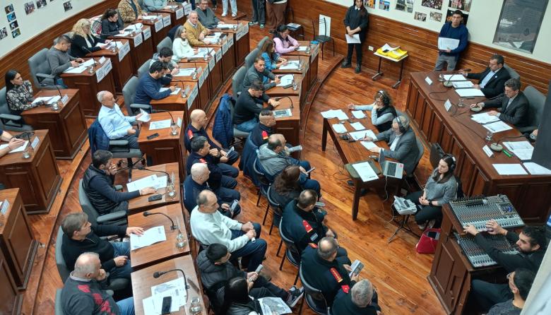 La condena a CFK y la reforma de la Policia Federal dividieron aguas en el Concejo