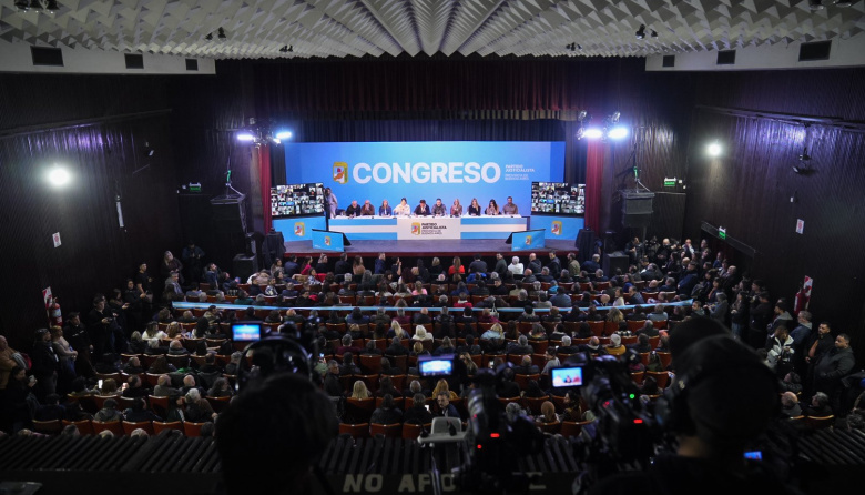 Fuertes tensiones en el Congreso del PJ que eligió sus cuatro delegados para negociar listas