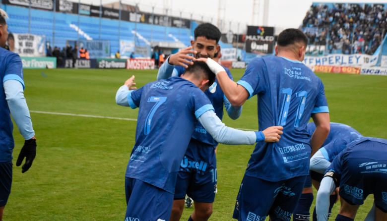 Condenado a la ilusión: Carrasco y un gol que mete a Temperley en carrera