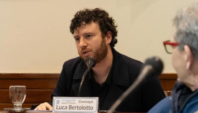 Luca Bertolotto valoró la candidatura testimonial de Ferraresi:  "Se pone al frente de la campaña”