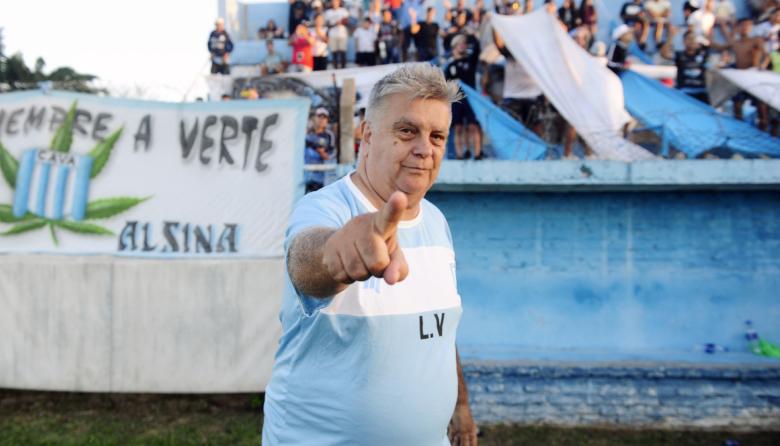 Luis Ventura: “Central Ballester no debería jugar más en AFA”