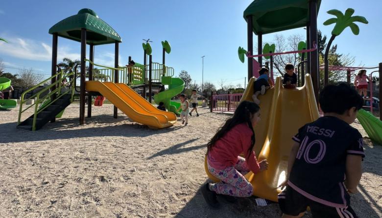 Cascallares inauguró la nueva plaza Libertad