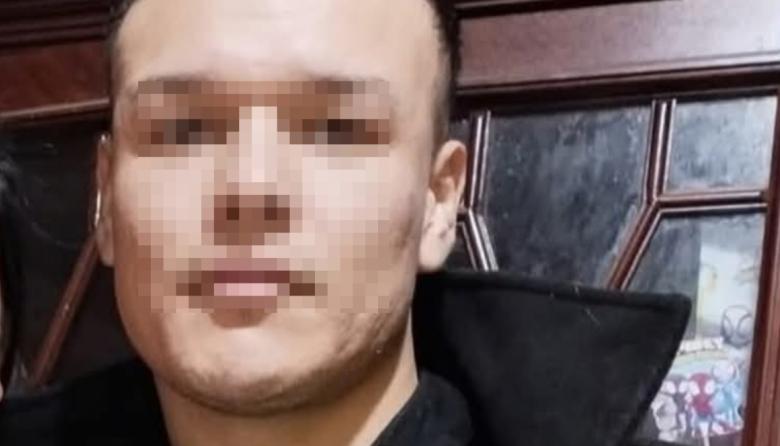 Abusó de su hijastra de 10 años, la amenazó y escapó: "Él sigue su vida normal"