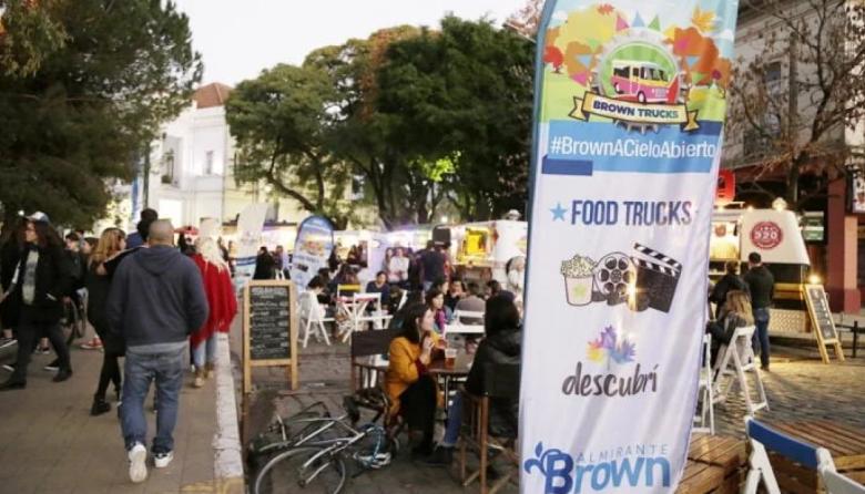 Almirante Brown festeja los 160 años de Glew y llega a Calzada el festival a cielo abierto