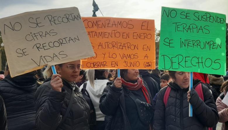 Arroyo reclamó la puesta en marcha de la ley y alertó por el colapso del sistema