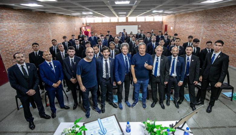 Cascallares y Fabiani en el cierre anual de actividades en el Polideportivo Municipal