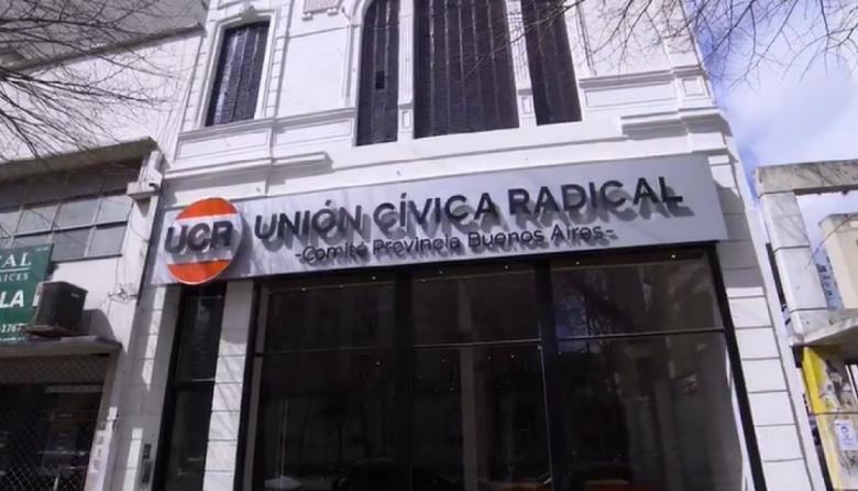 El radicalismo bonaerense podría adelantar el proceso electoral interno