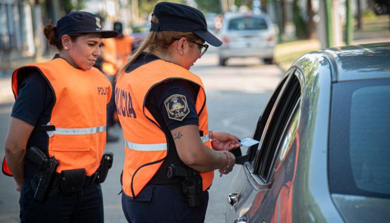 Profundizan operativos de saturación policial con controles viales