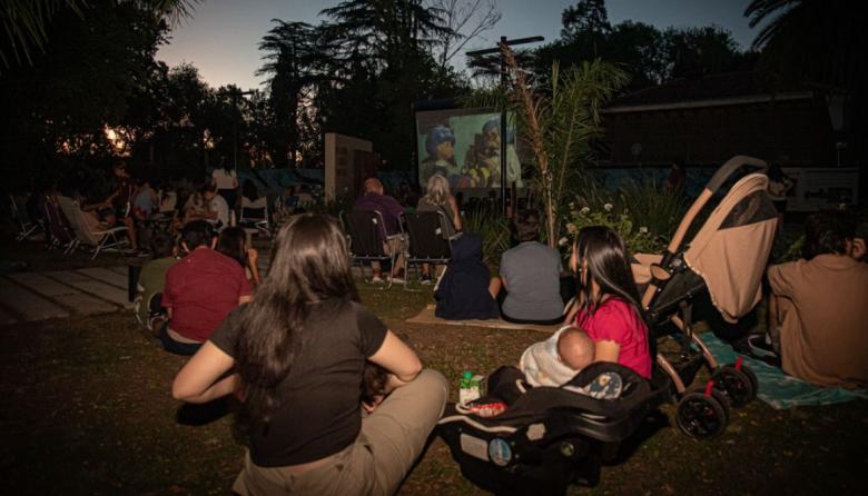 Una multitud disfrutó de otra jornada de “Cine de verano”