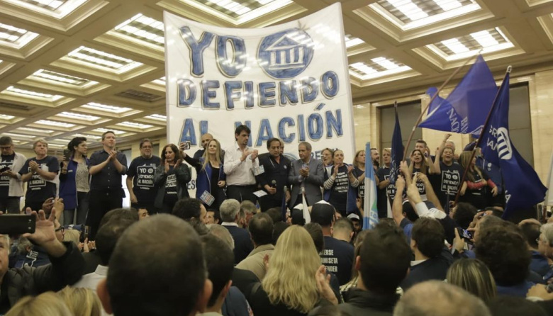 Con retiros voluntarios y nuevos despidos la motosierra insiste en cercenar el Estado