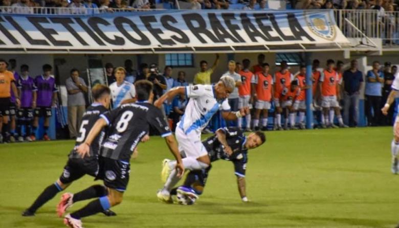 Temperley cayó ante Atlético Rafaela en su visita a Santa Fe