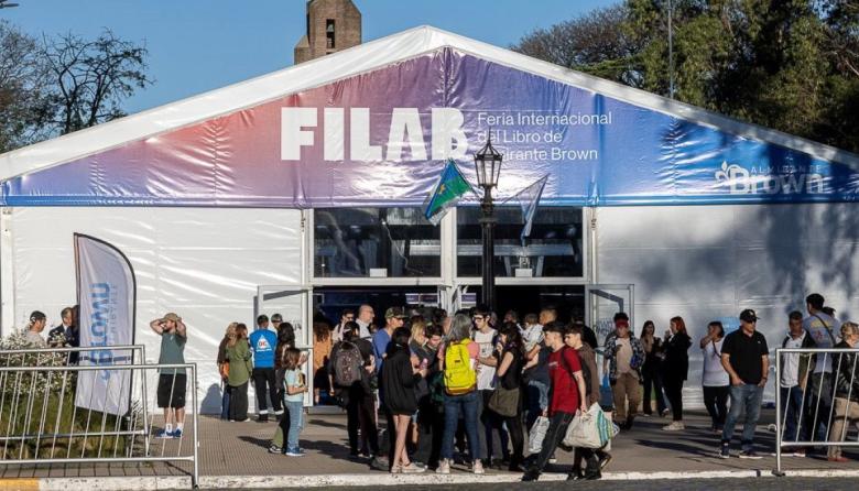 La Feria Internacional del Libro de Almirante Brown llega a las localidades