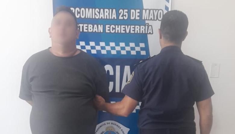 Un hombre fue baleado desde un auto en movimiento