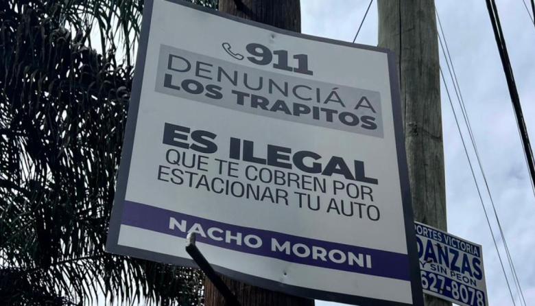 Aparecieron carteles contra las extorsiones de los trapitos