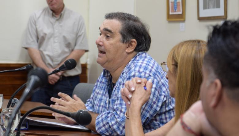 Damián Paz tildó a los radicales de "bufones del Intendente"