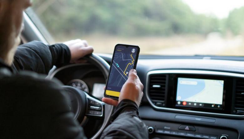 ACAURA impulsa la formalización y cuestiona el modelo de las plataformas