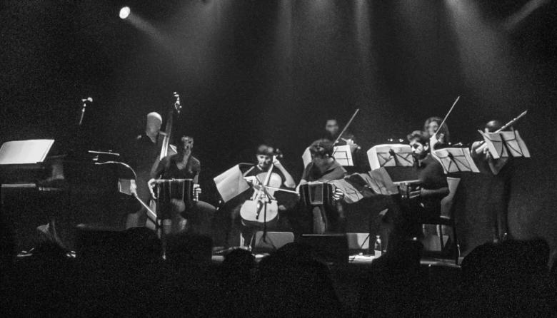 Patricio Bonfiglio vuelve a los escenarios porteños con la Revuelta Tango Orquesta