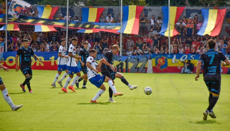 Temperley rescató un punto ante Colegiales