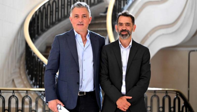 El parejismo acentúa la ofensiva parlamentaria tras la salida de Romo de la conducción del bloque