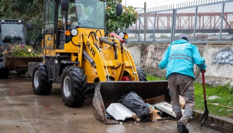 Profundizan las tareas de higiene urbana en Lanús