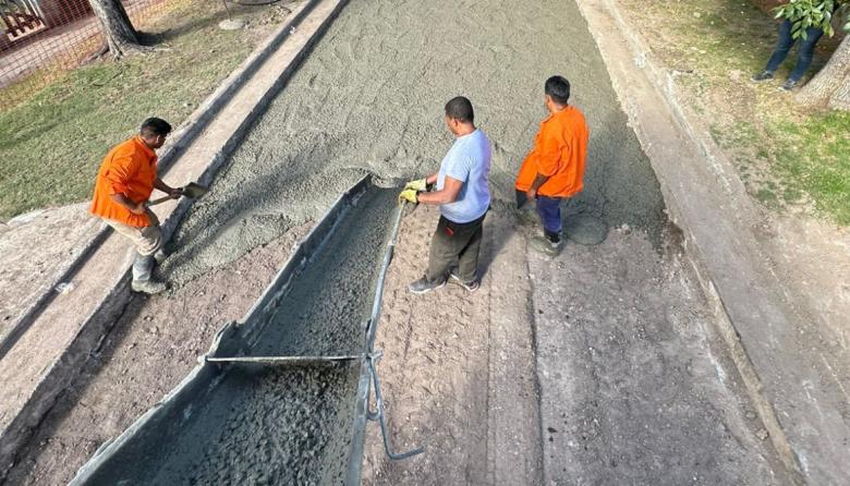 Más trabajos de pavimentación en Longchamps