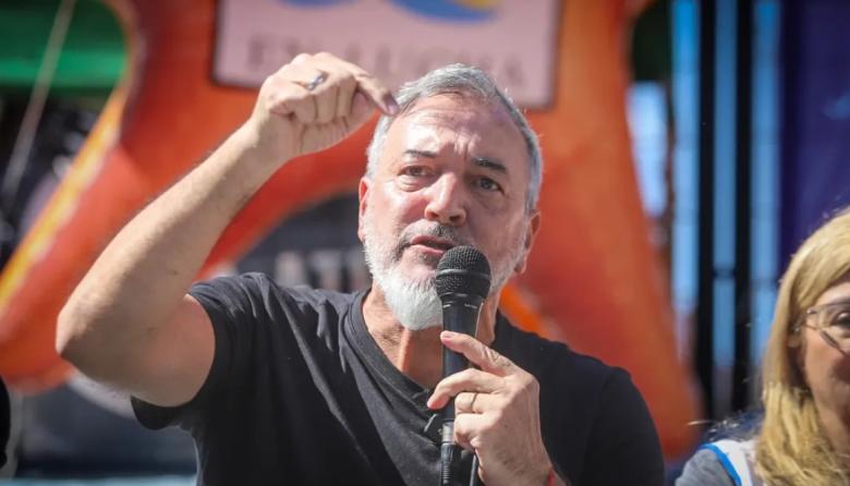 Rodolfo Aguiar: “Si la motosierra continúa, le va a terminar cortando la cabeza a Milei”