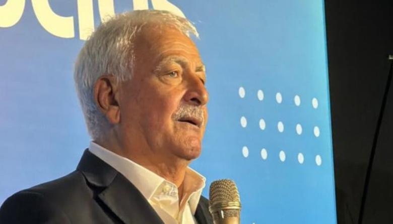 Panorama crítico del comercio: Trabajadores en blanco, pero pobres, y cierre de locales