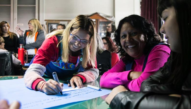 El Municipio lanza el Progama Alfabetización en Comunidad en el Teatro de Lomas