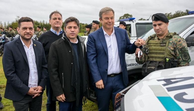Kicillof, Cascallares y Fabiani inauguraron dos bases policiales y entregaron patrulleros