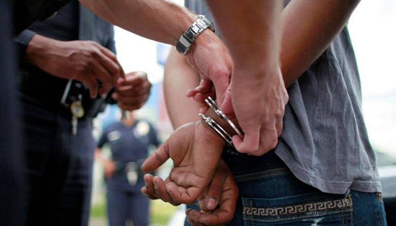 Grooming en Ezeiza: detuvieron a un hombre de 30 años que captaba menores por redes sociales