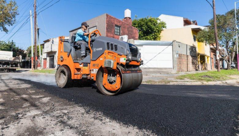 El Municipio de Lanús continúa con el Plan de Pavimentación 2026-2027