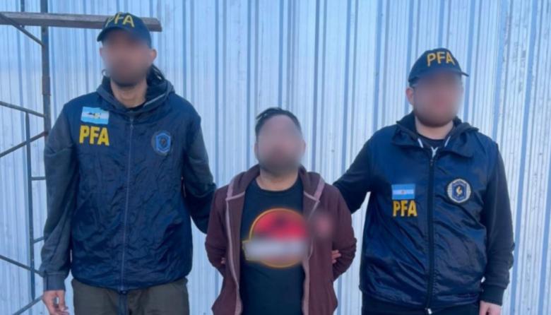 Se presentaba como pai umbanda, prometia protección espiritual y abusaba de una madre y sus hijas