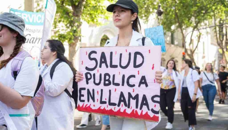 Informe alerta que el presupuesto en salud sufrió “una reducción real generalizada”