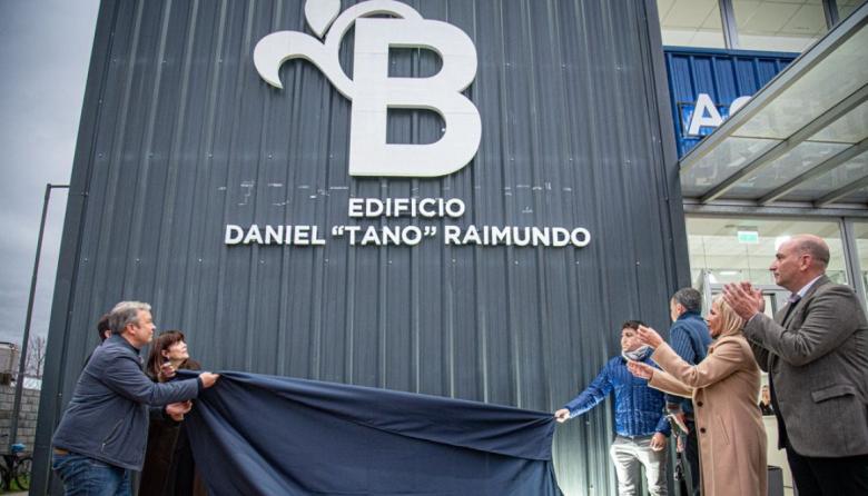 Bautizaron Daniel "Tano" Raimundo al nuevo edificio de Seguridad Vial