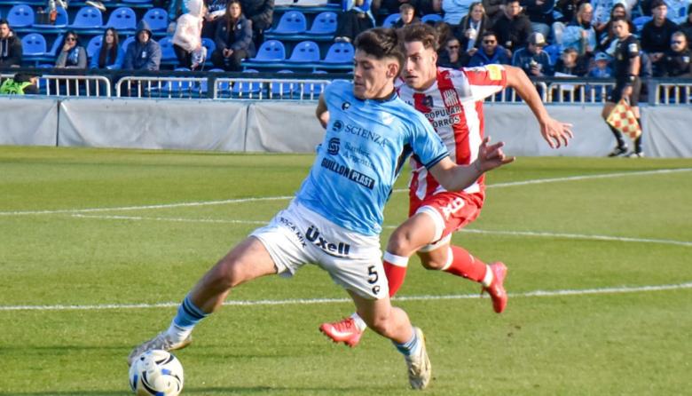 A Temperley se le escapó pero sigue con el invicto