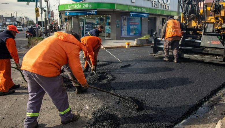 El gobierno de Lanús sigue adelante con el Plan de Pavimentación 2026-2027