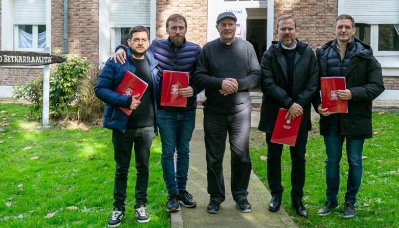 Intendentes de la región participaron del encuentro pastoral encabezado por Monseñor Lugones