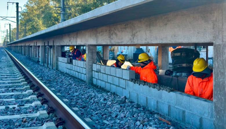 Almirante Brown retomó la construcción de la estación de la UNAB