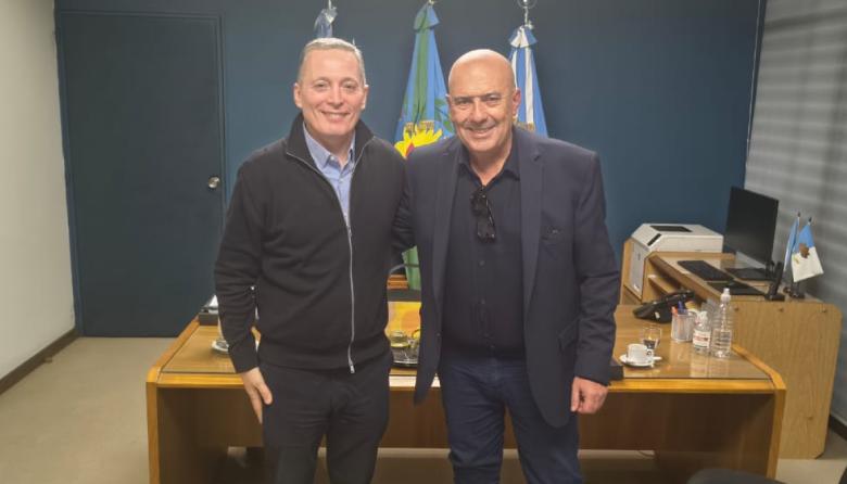 Crosta y Gray: compromiso por el empleo y la presencia sindical