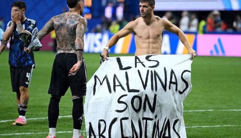 "En cada argentino late Malvinas", aseguran veteranos tras el homenaje de la Selección