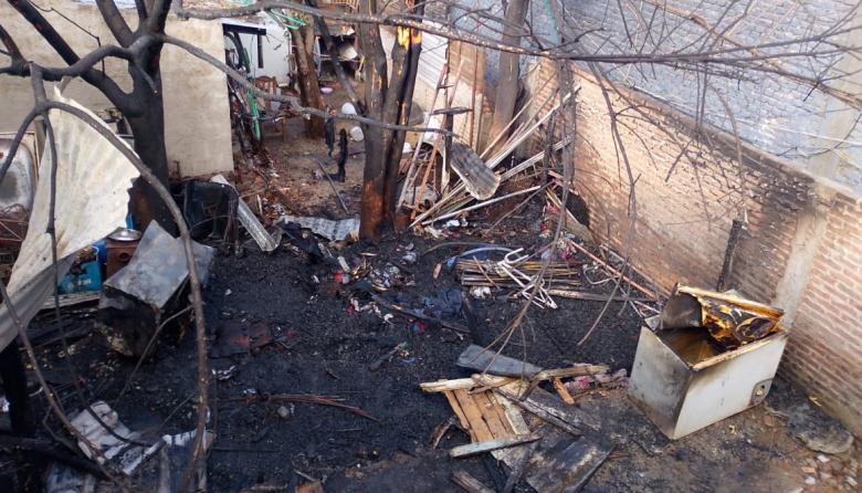 "Mi hija salvó a su hermanita": el dramático relato de la madre que perdió todo en un incendio