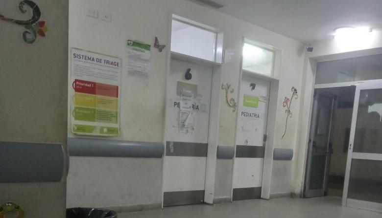 Denuncian que un motociclista atropelló a un nene de 2 años en una plaza