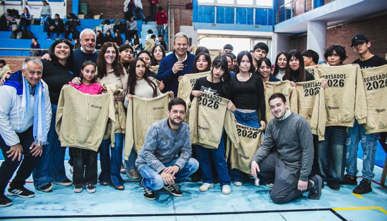 El Municipio realizó una jornada recreativa junto a 6 mil egresados secundarios