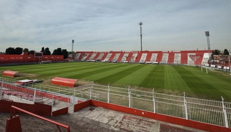 Los Andes hizo una inversión millonaria para su cancha