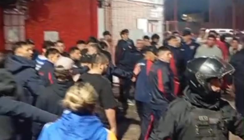Tensión en Los Andes: hinchas increparon al plantel tras la derrota ante Temperley