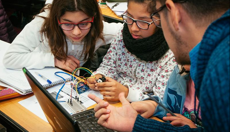 La Inteligencia Artificial no redujo la carga laboral fuera de horario de los docentes
